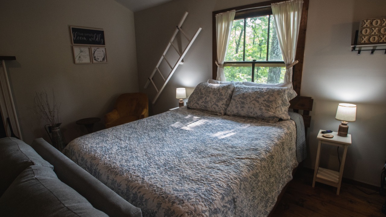 Photo of Bedroom in Marthasville