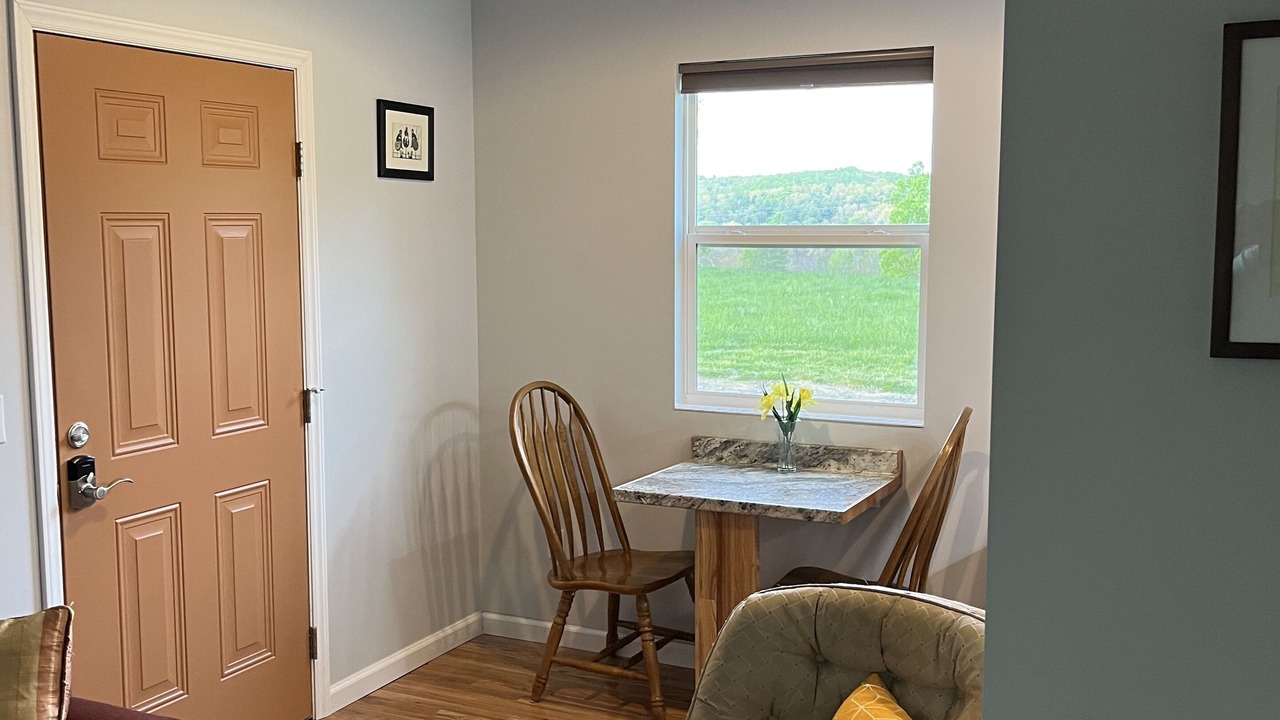 Photo of Livingroom in Floyd