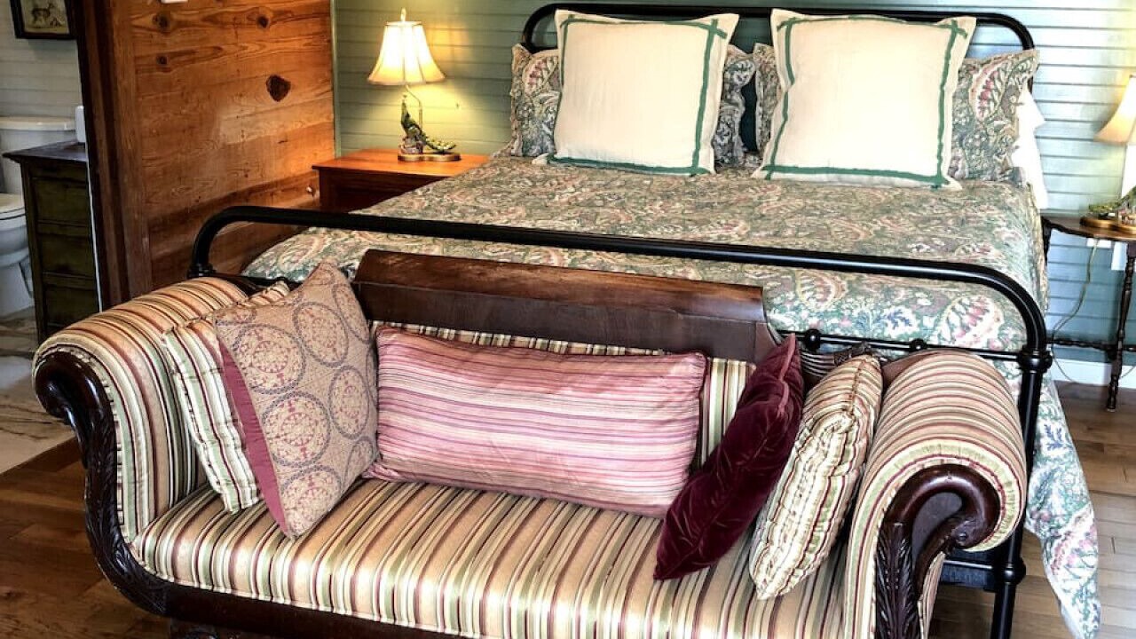 Photo of Bedroom in Albert