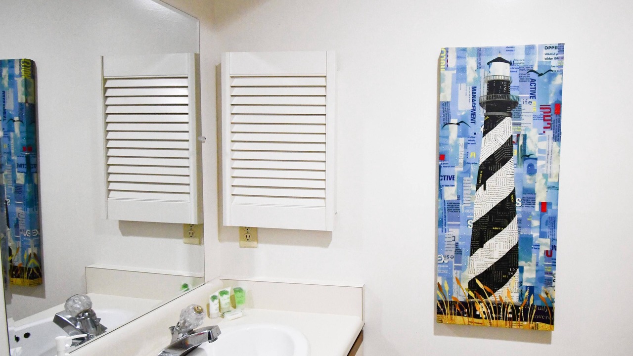 Photo of Bathroom in Beachwalk