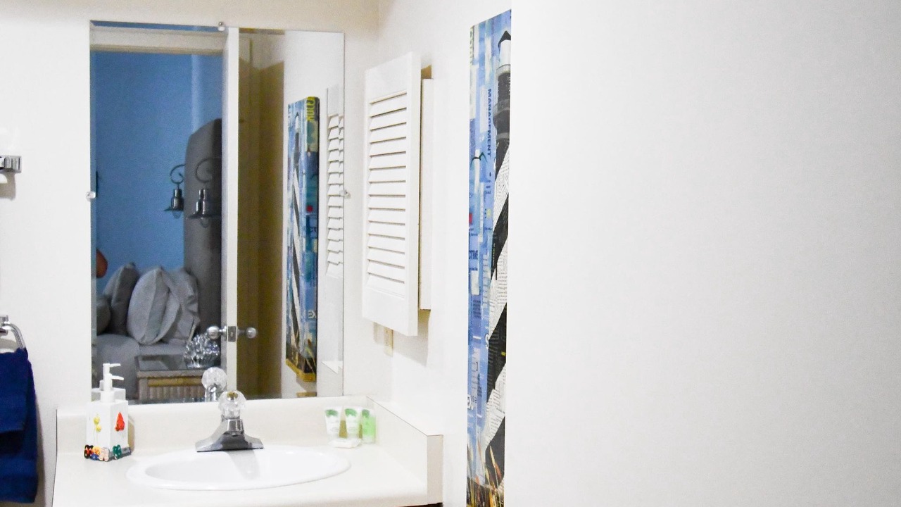Photo of Bathroom in Beachwalk