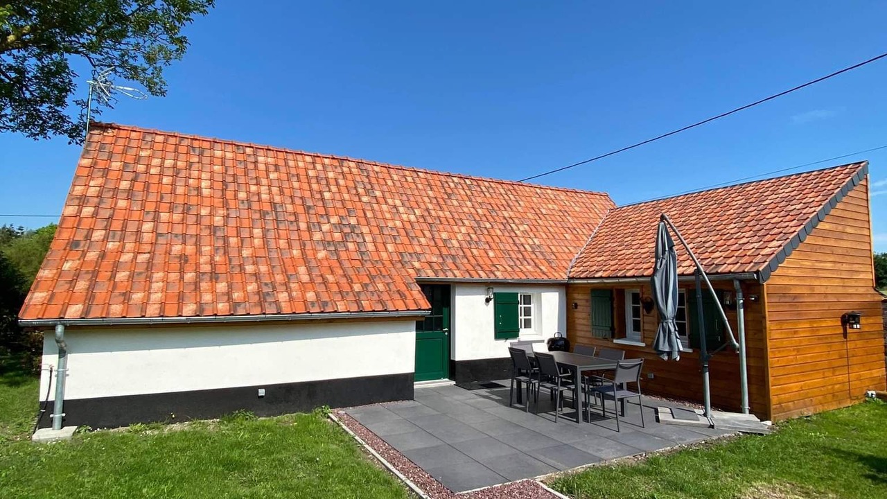 Photo of Others in Rue