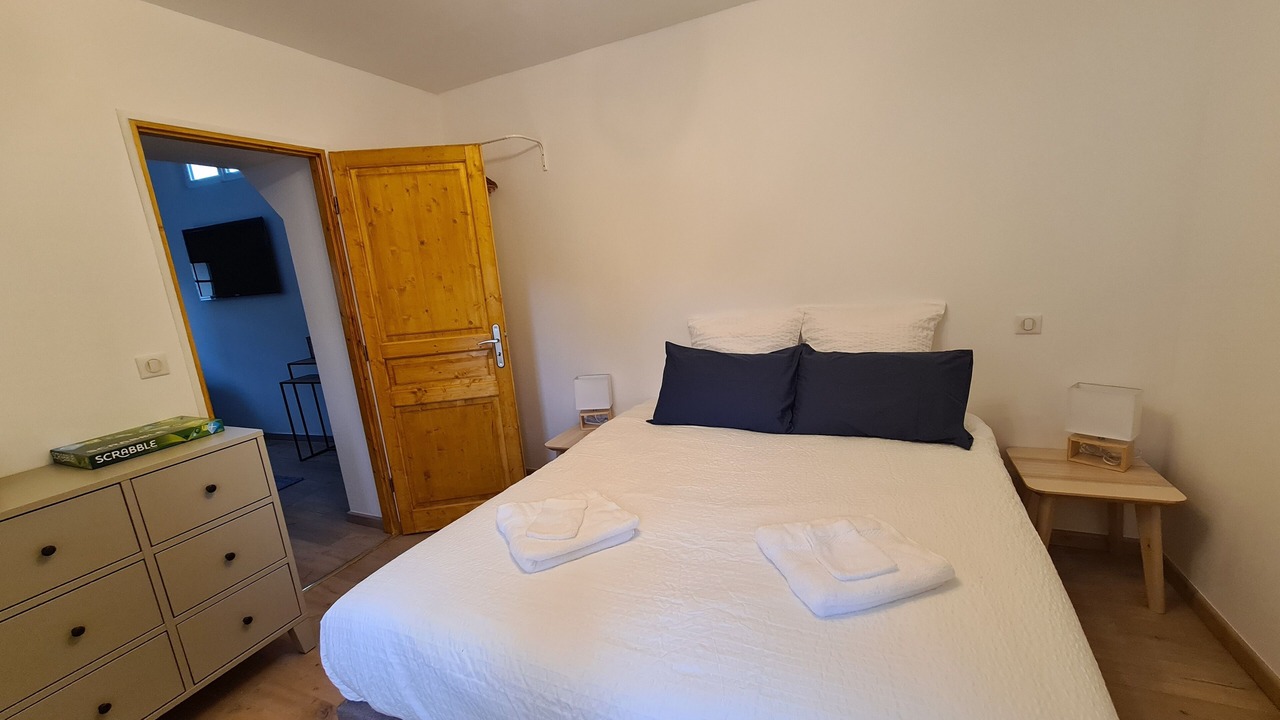 Photo of Bedroom in Rue