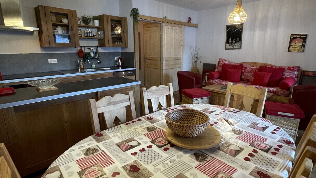 Photo of Others in Laveissiere