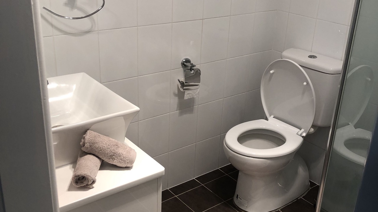 Photo of Bathroom in Yarrawonga