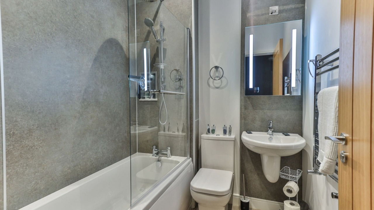 Photo of Bathroom in Muston