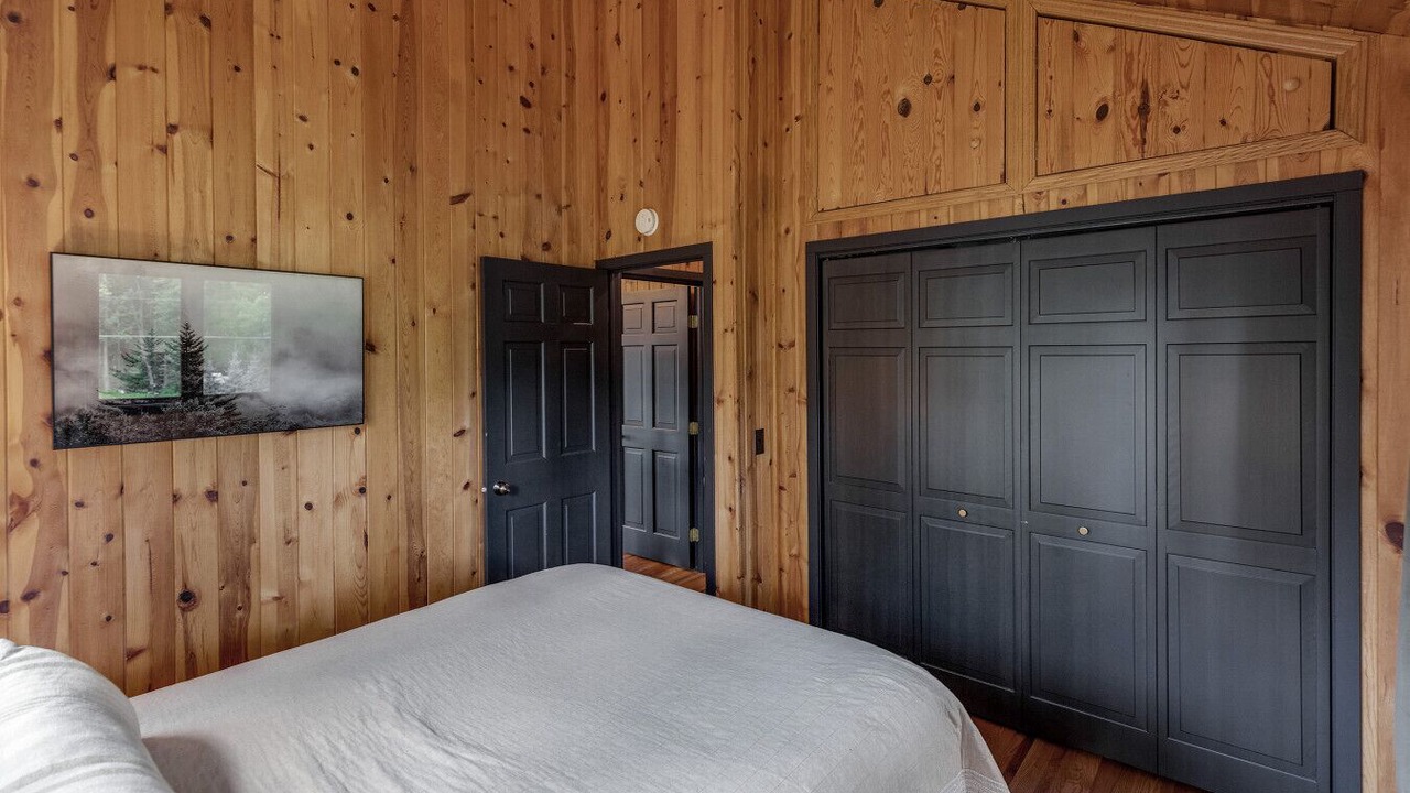 Photo of Bedroom in Brainerd