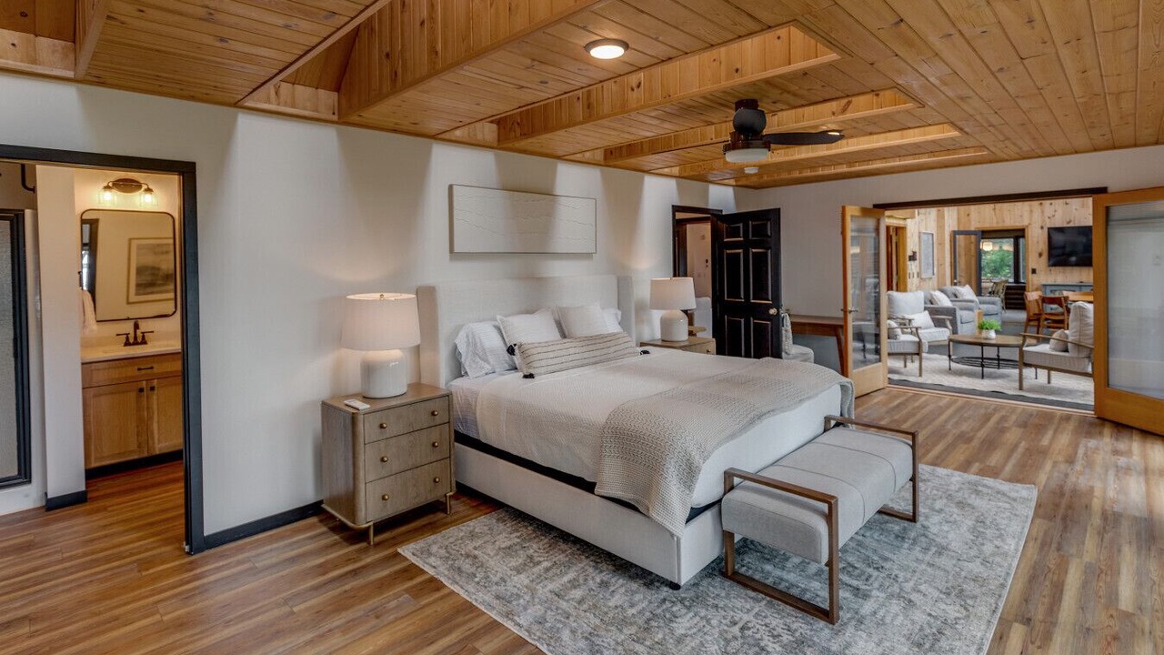 Photo of Bedroom in Brainerd