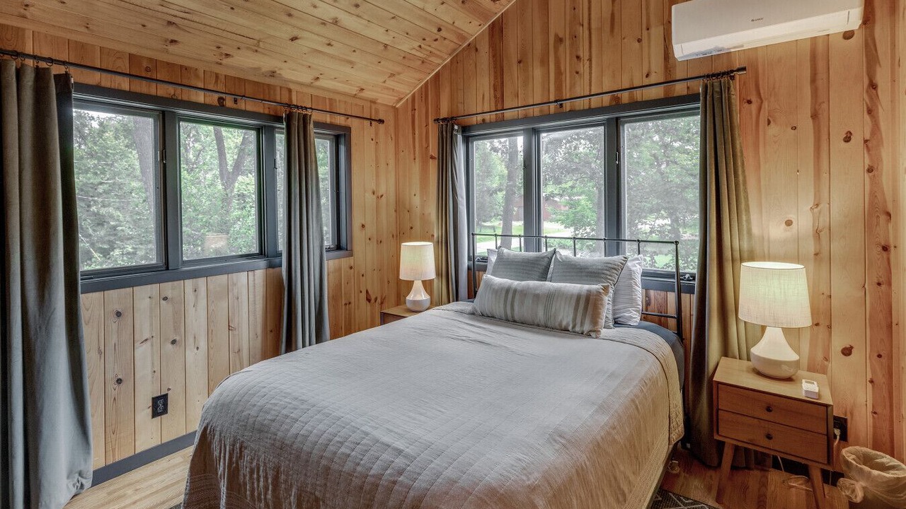 Photo of Bedroom in Brainerd