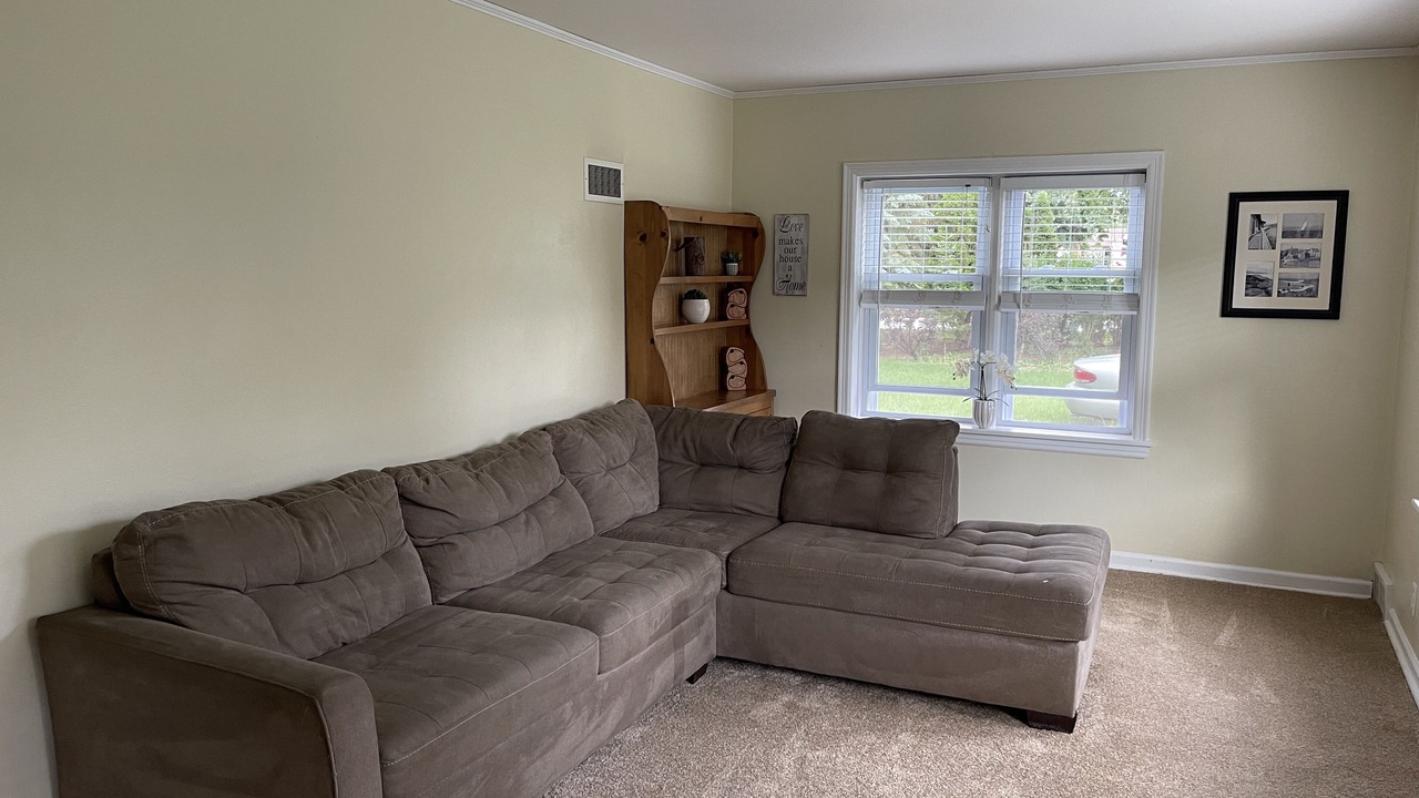 Photo of Livingroom in Mount Pleasant