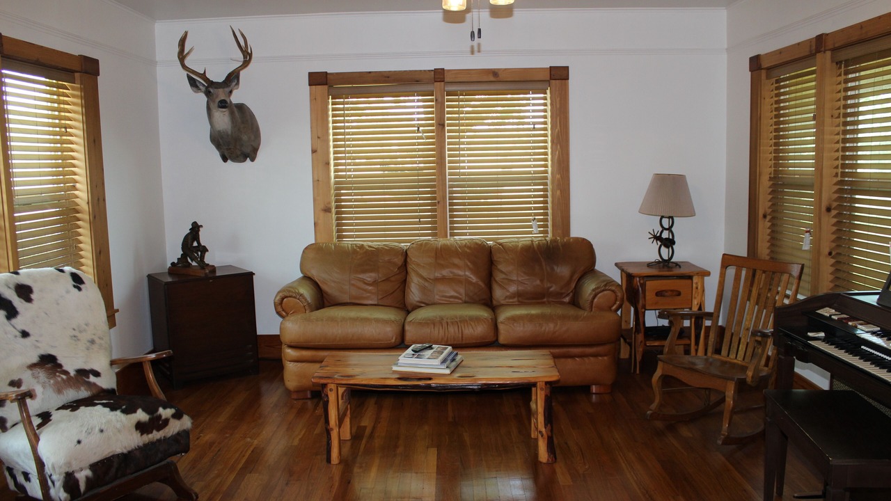 Photo of Livingroom in Mason
