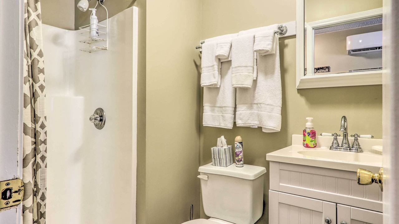 Photo of Bathroom in Camdenton