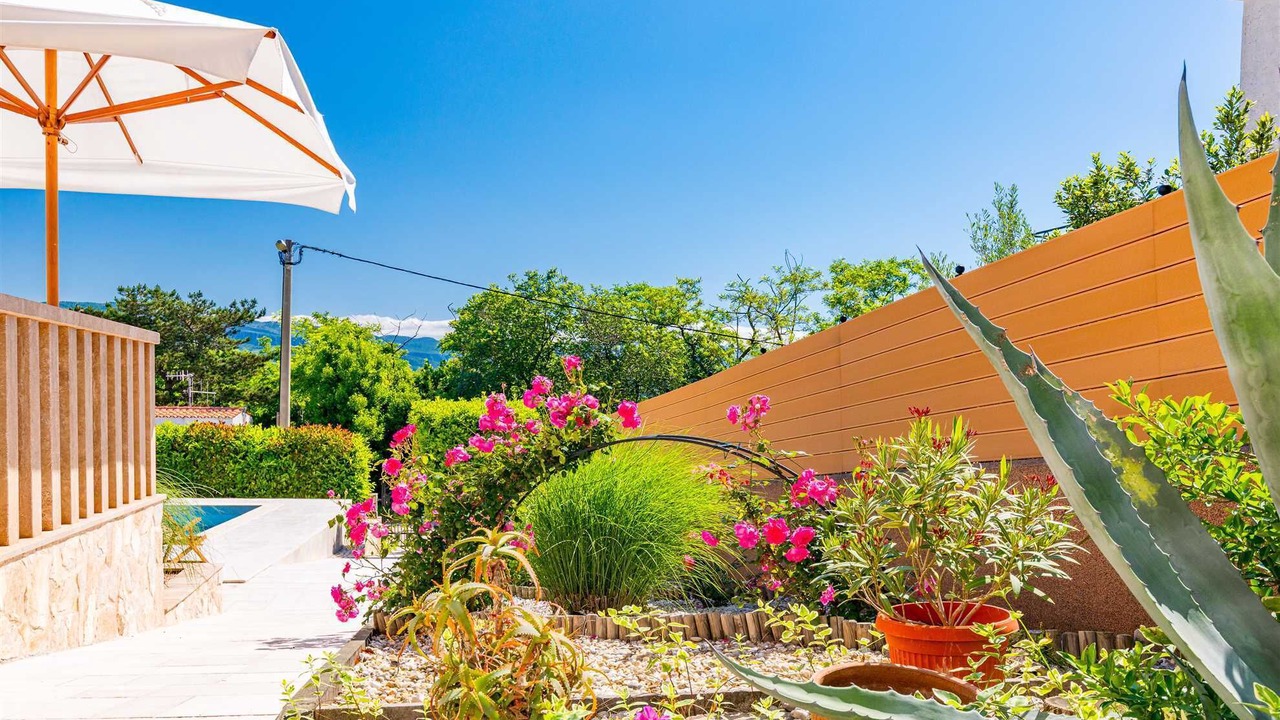 Photo of Outdoor in Silo