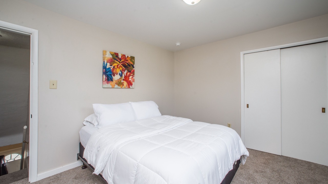 Photo of Bedroom in Carnegie