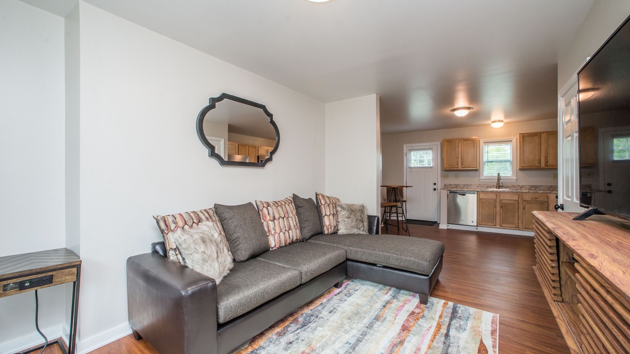 Photo of Livingroom in Carnegie