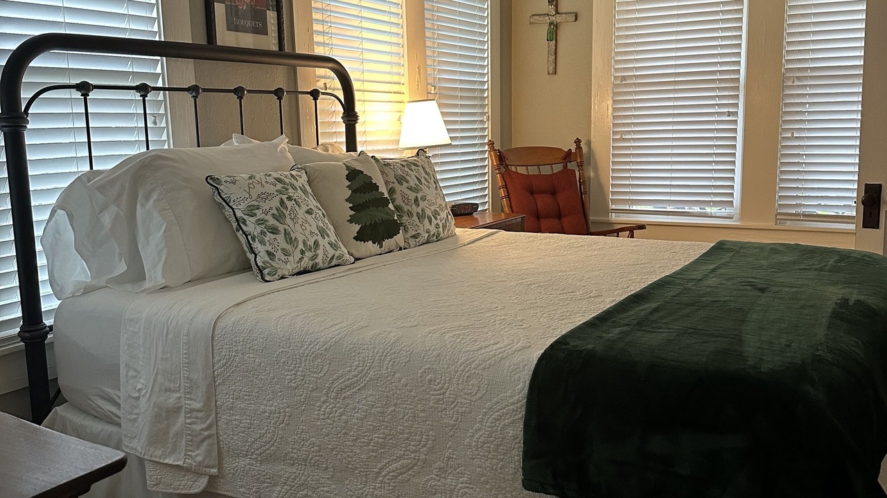 Photo of Bedroom in Coldspring