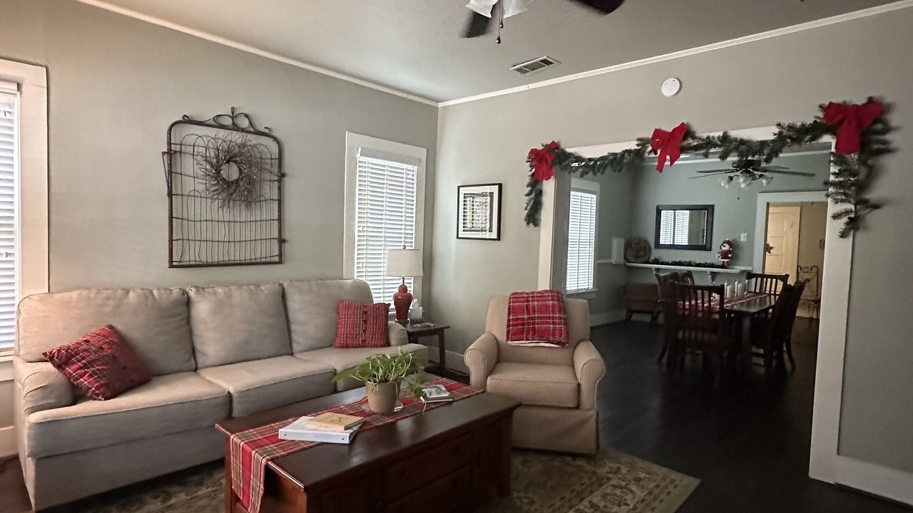 Photo of Livingroom in Coldspring