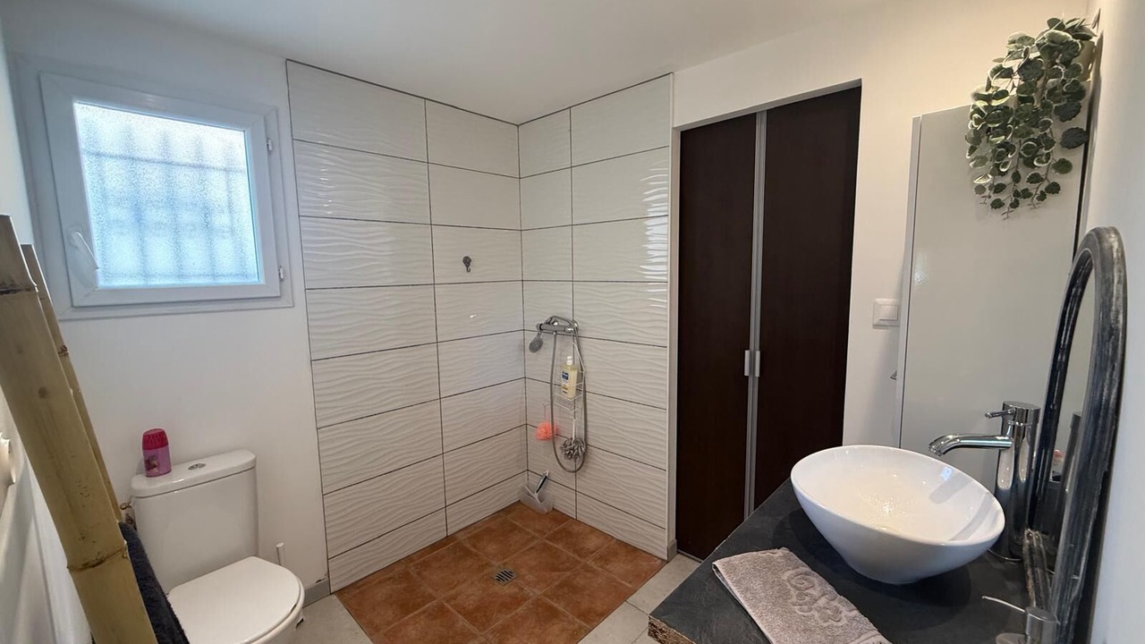 Photo of Bathroom in Boisset-et-Gaujac
