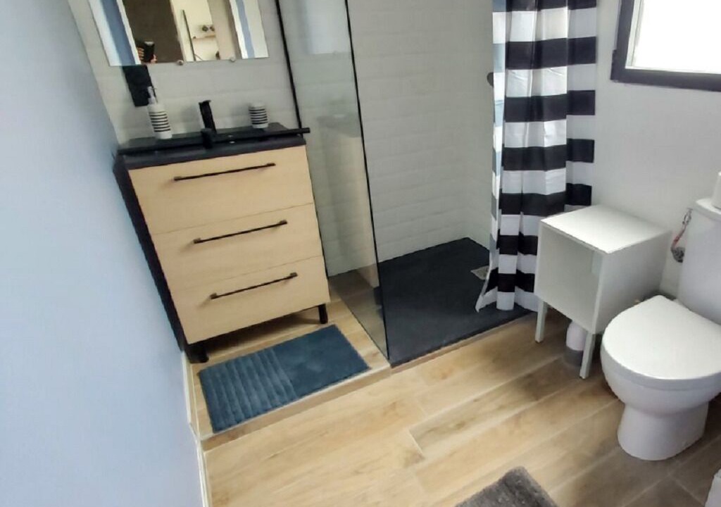 Photo of Bathroom in Herouville-Saint-Clair