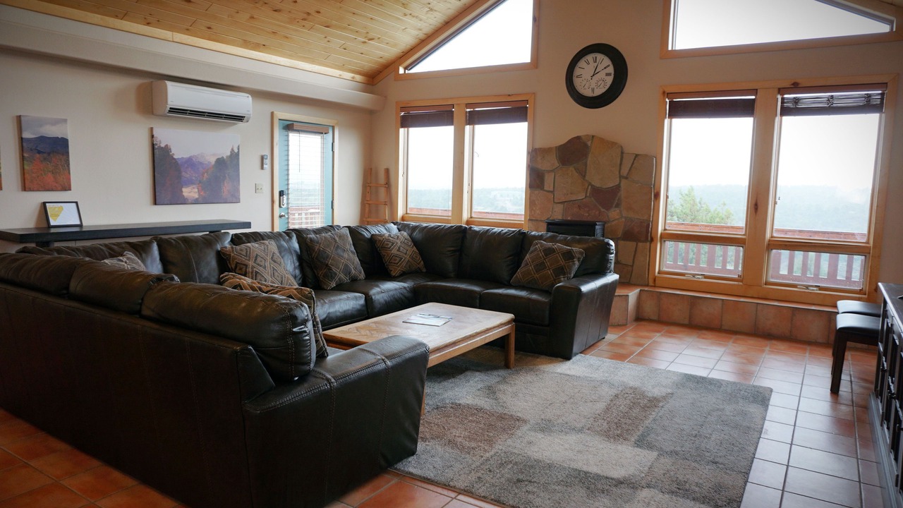 Photo of Livingroom in Bayfield