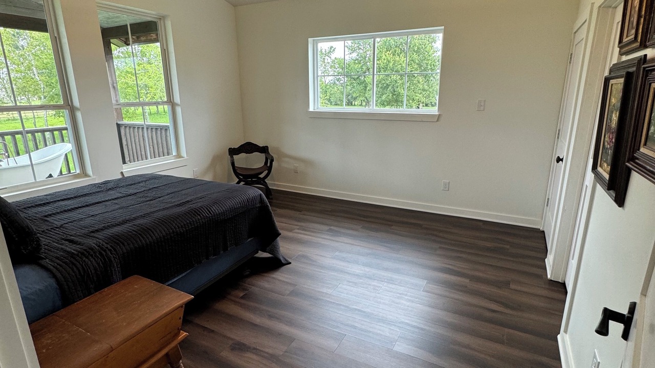 Photo of Bedroom in Alvin