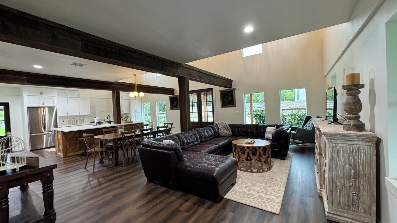 Photo of Livingroom in Alvin