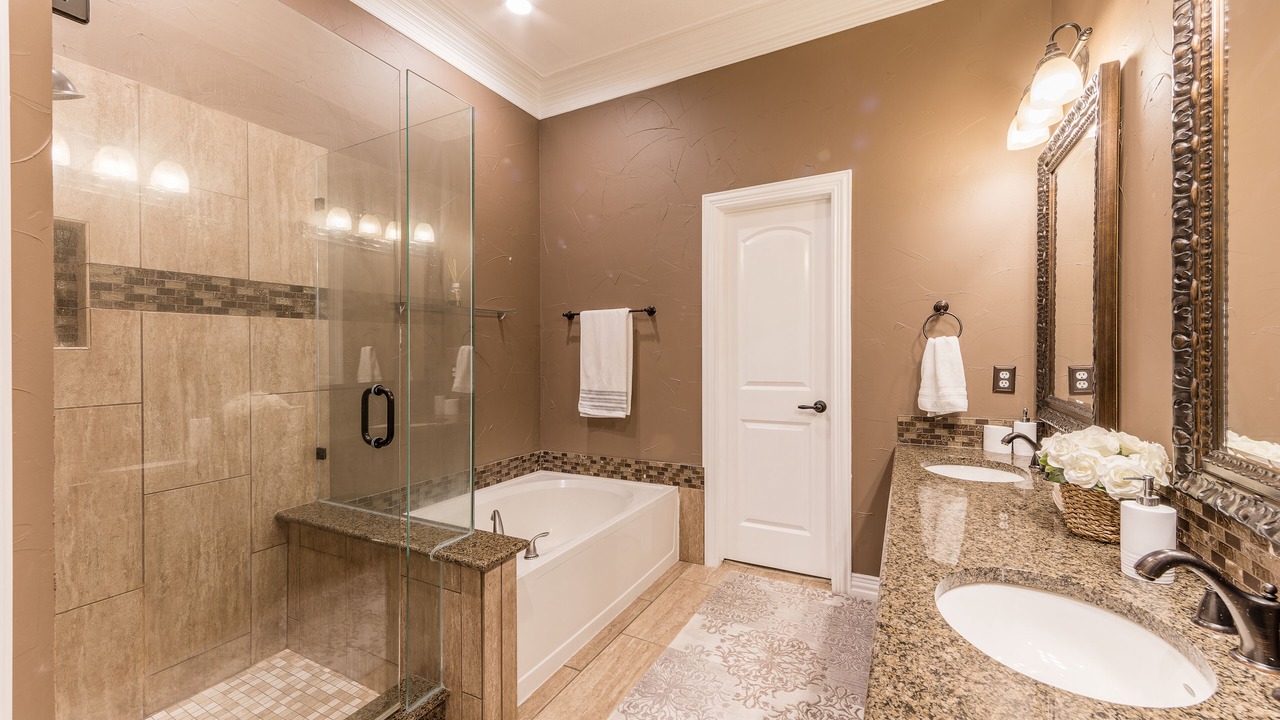Photo of Bathroom in Frisco
