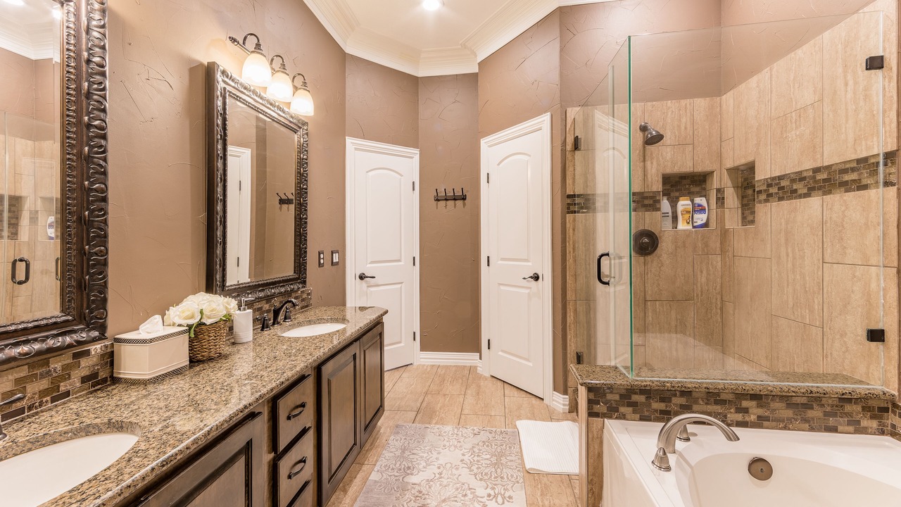 Photo of Bathroom in Frisco