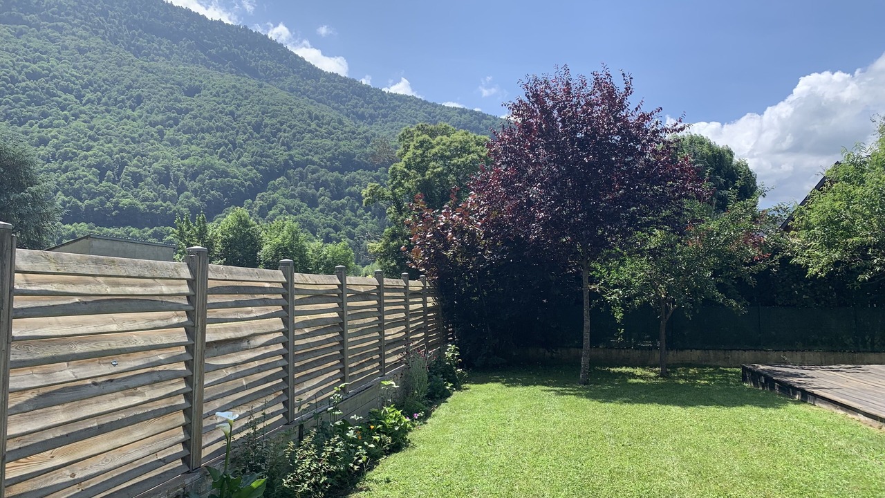 Photo of Outdoor in Saint-Mamet