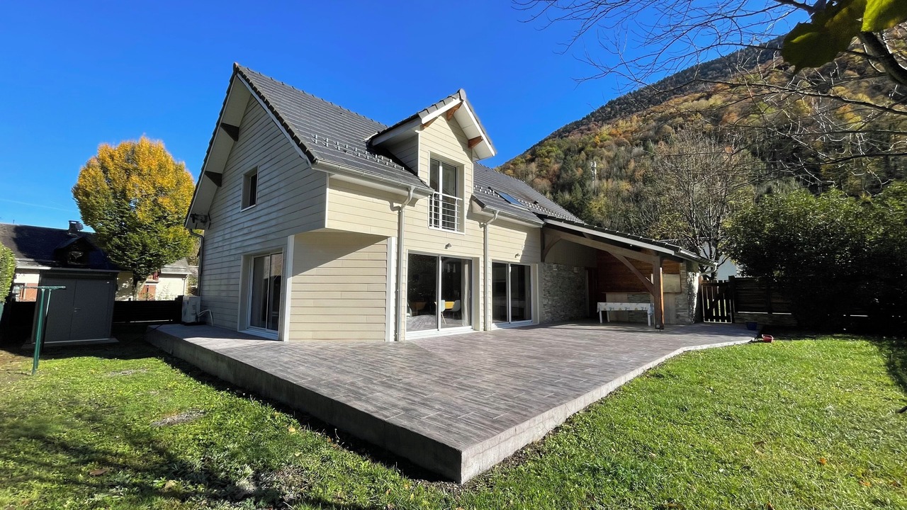 Photo of Outdoor in Saint-Mamet