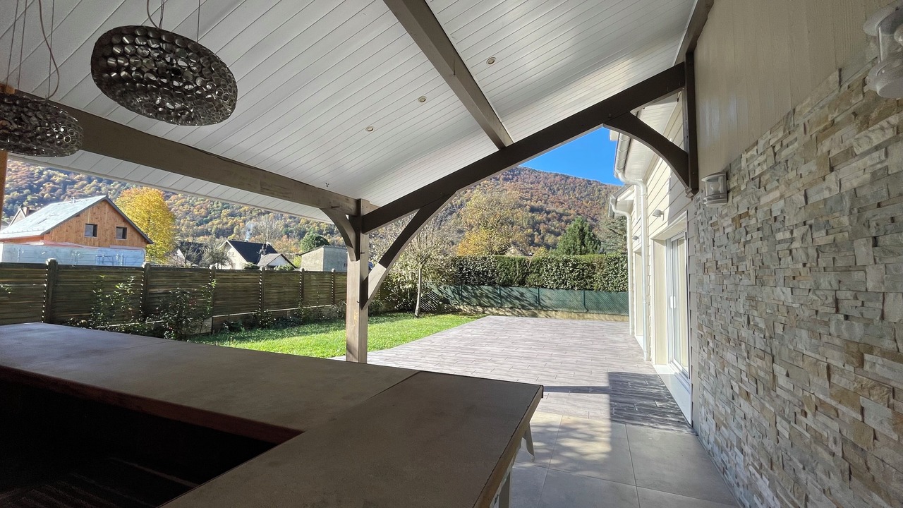 Photo of Patio Balcony in Saint-Mamet