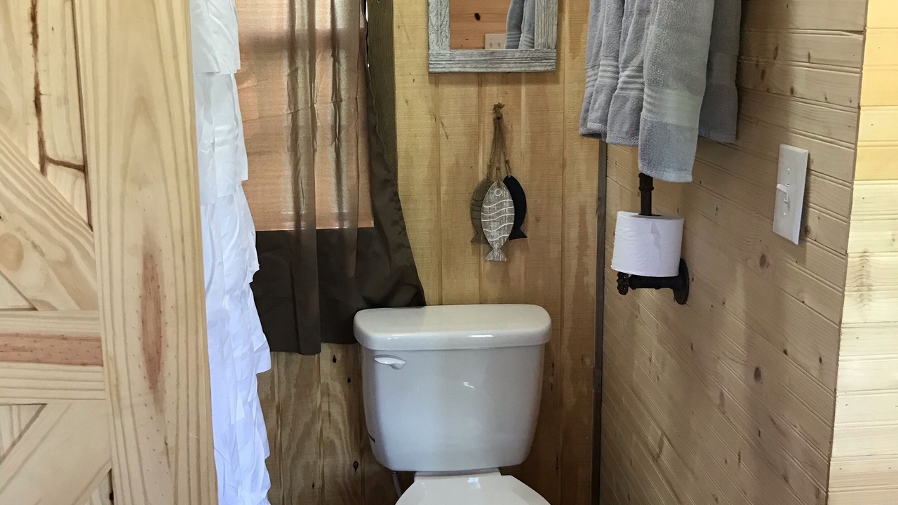 Photo of Bathroom in Lamont