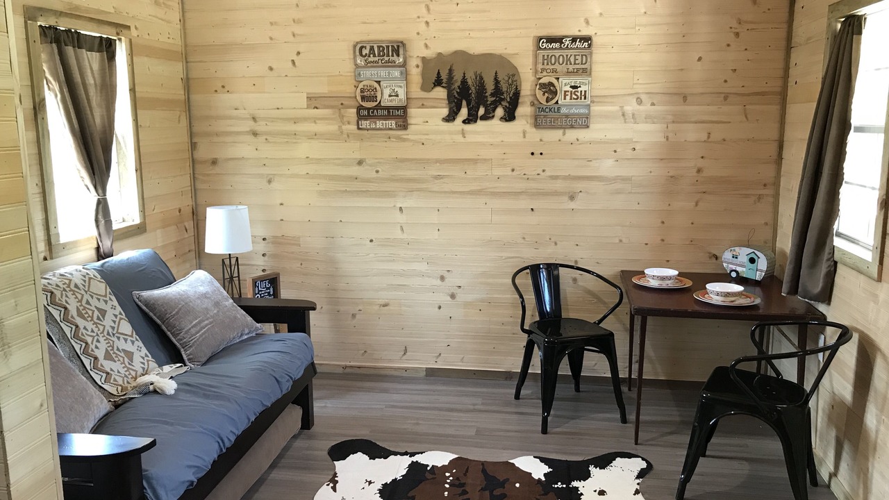 Photo of Livingroom in Lamont