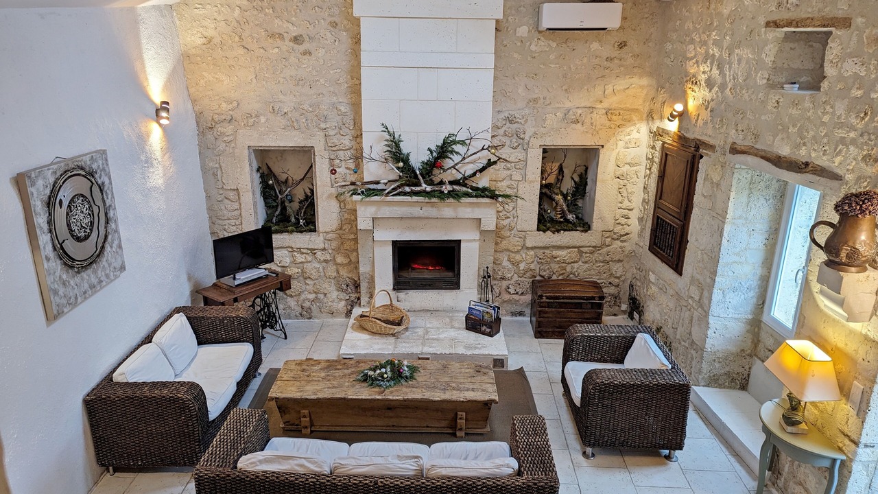 Photo of Livingroom in Roullet-Saint-Estephe