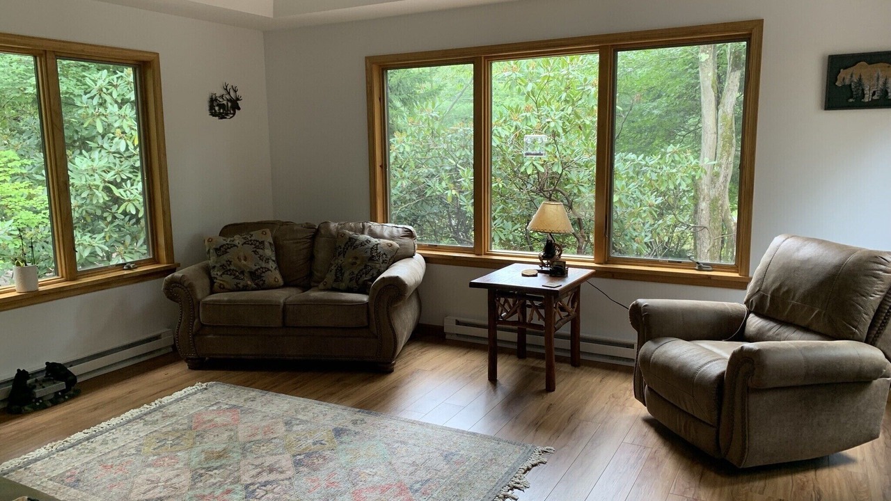 Photo of Livingroom in Pocono Pines