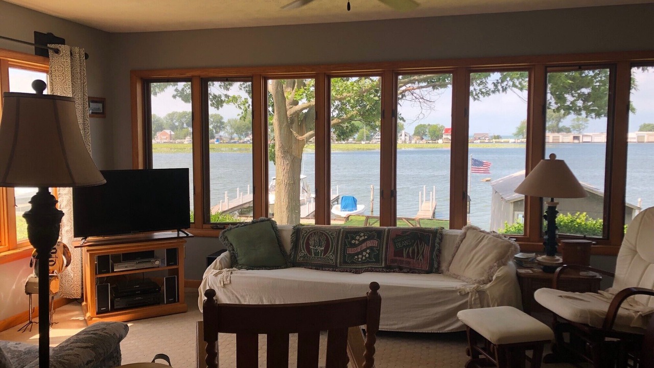 Photo of Bedroom in Lakeside