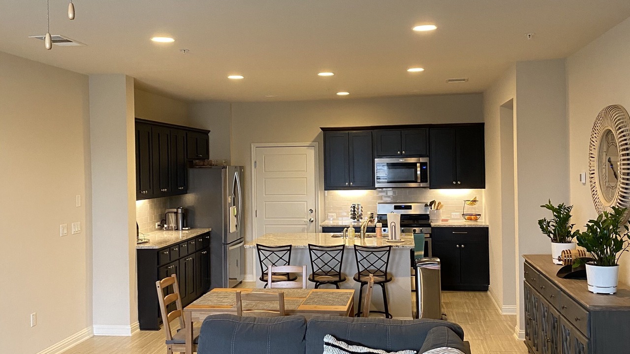 Photo of Livingroom in Montopolis