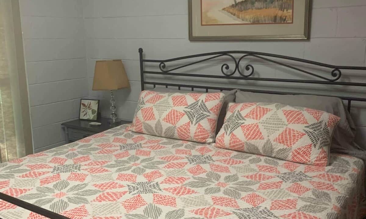 Photo of Bedroom in Pine Mountain