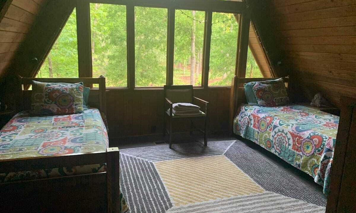Photo of Bedroom in Pine Mountain