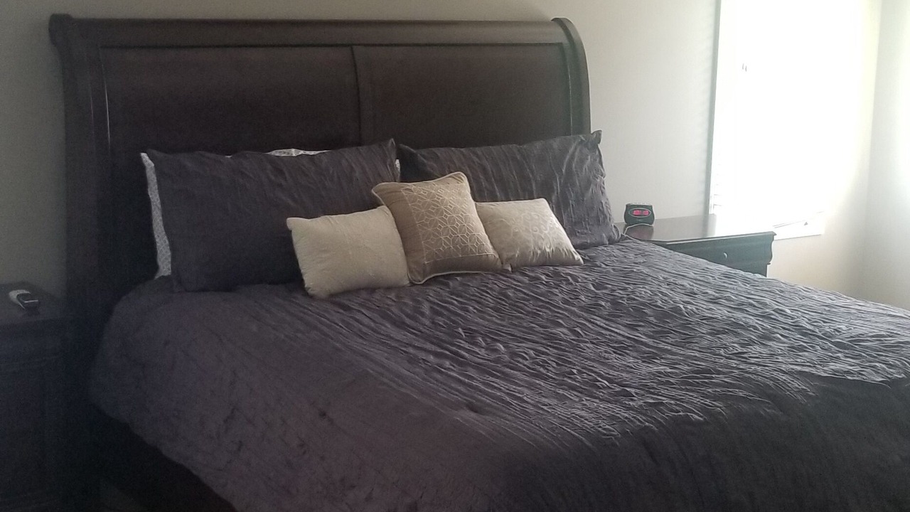 Photo of Bedroom in Elkhorn