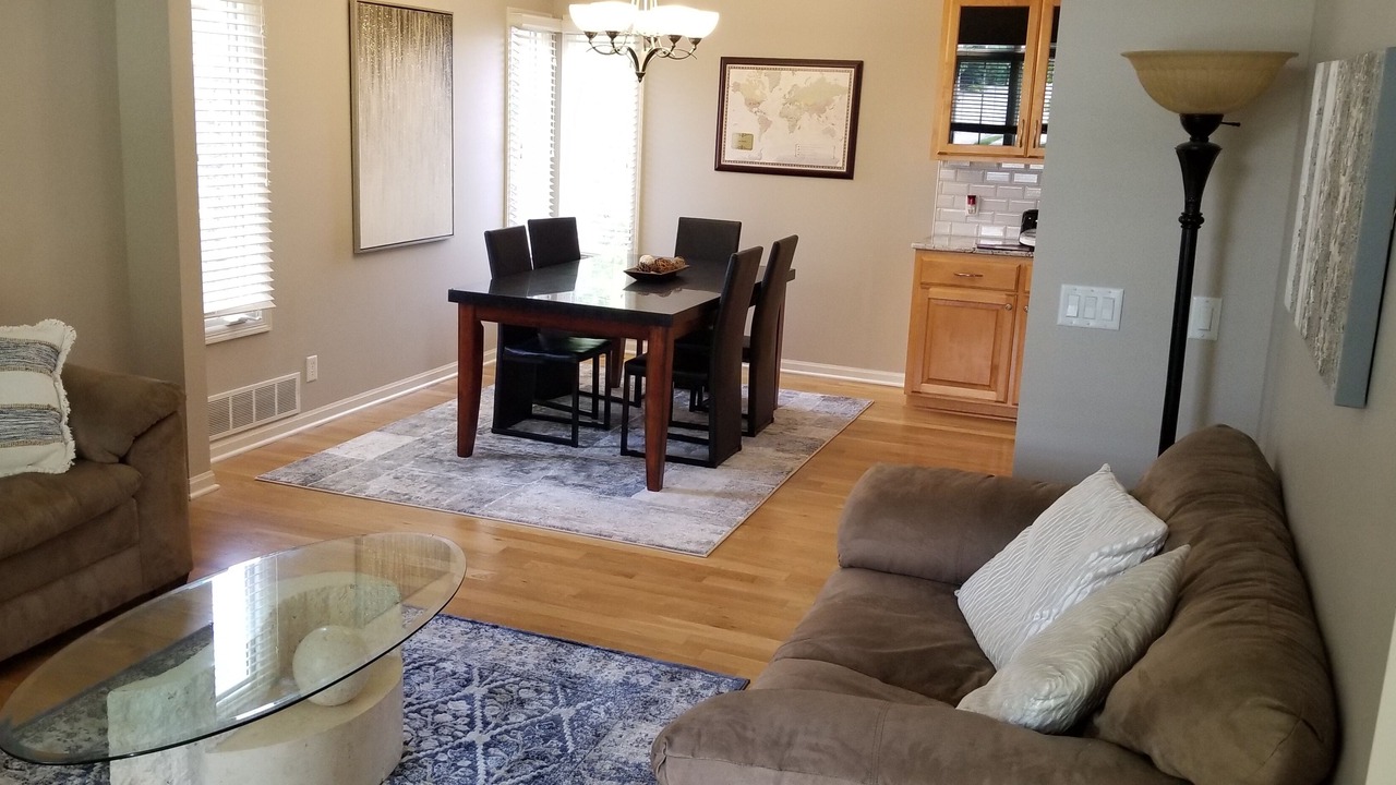 Photo of Livingroom in Elkhorn