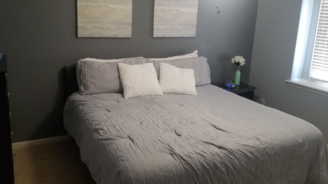 Photo of Bedroom in Elkhorn
