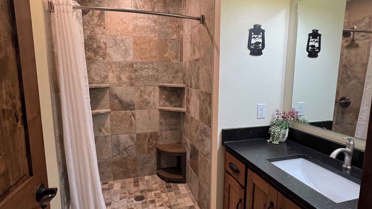 Photo of Bathroom in Branson