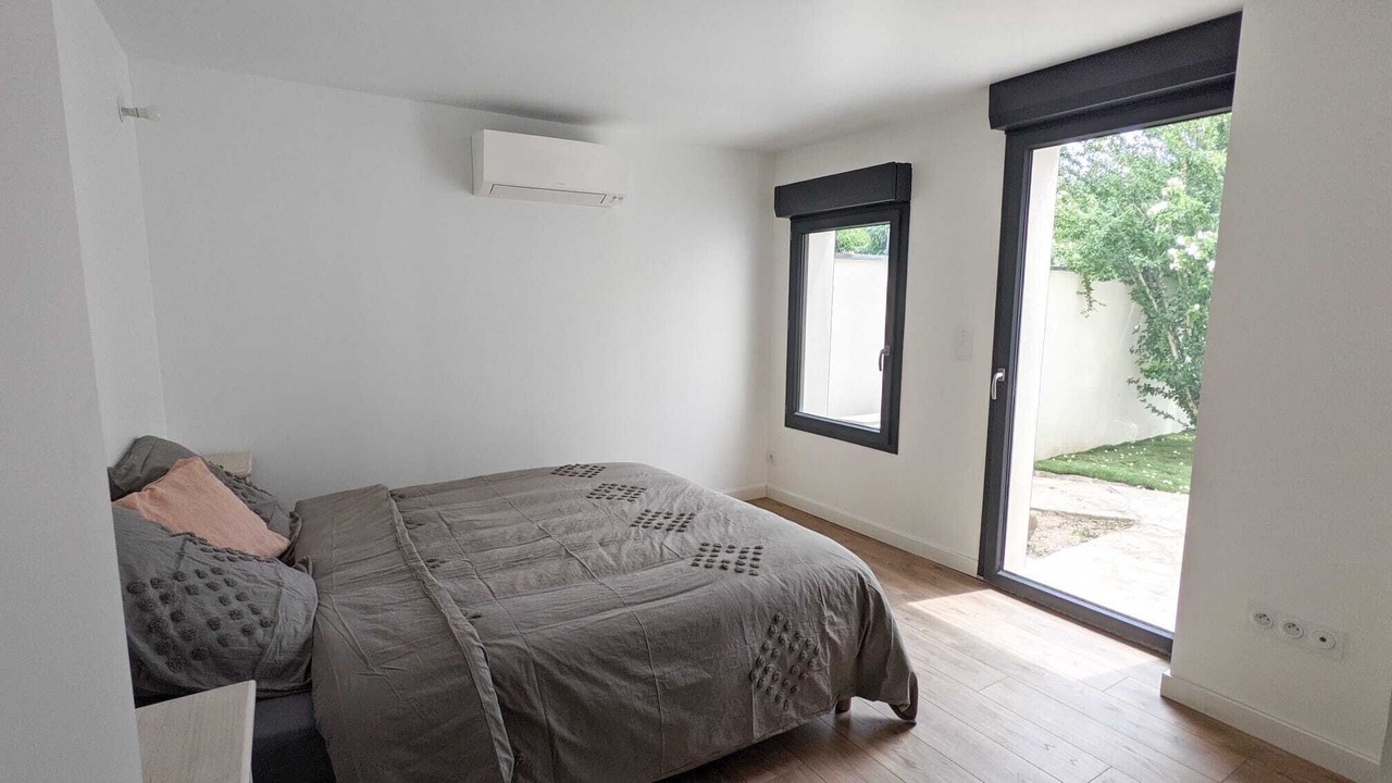 Photo of Bedroom in Colombiers