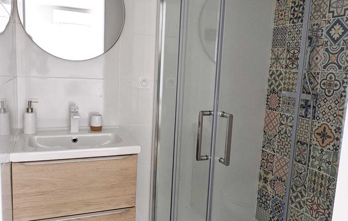 Photo of Bathroom in Colombiers