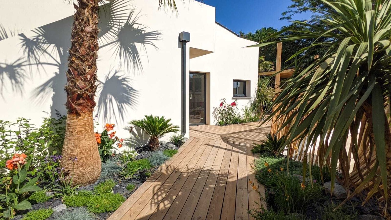 Photo of Outdoor in Colombiers