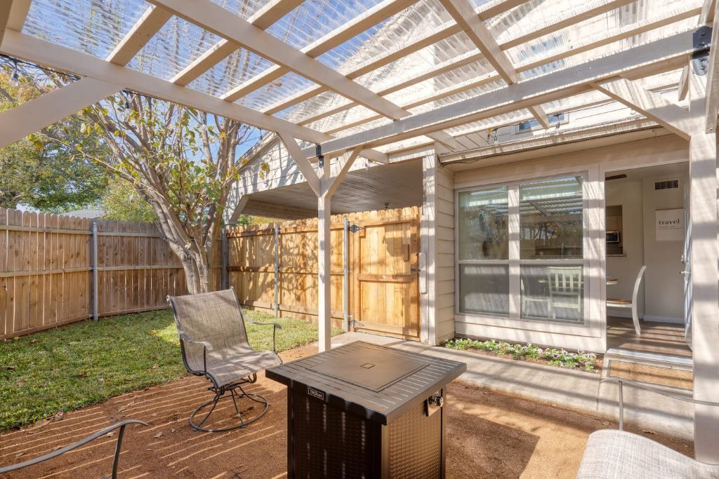 Photo of Patio Balcony in Bedford