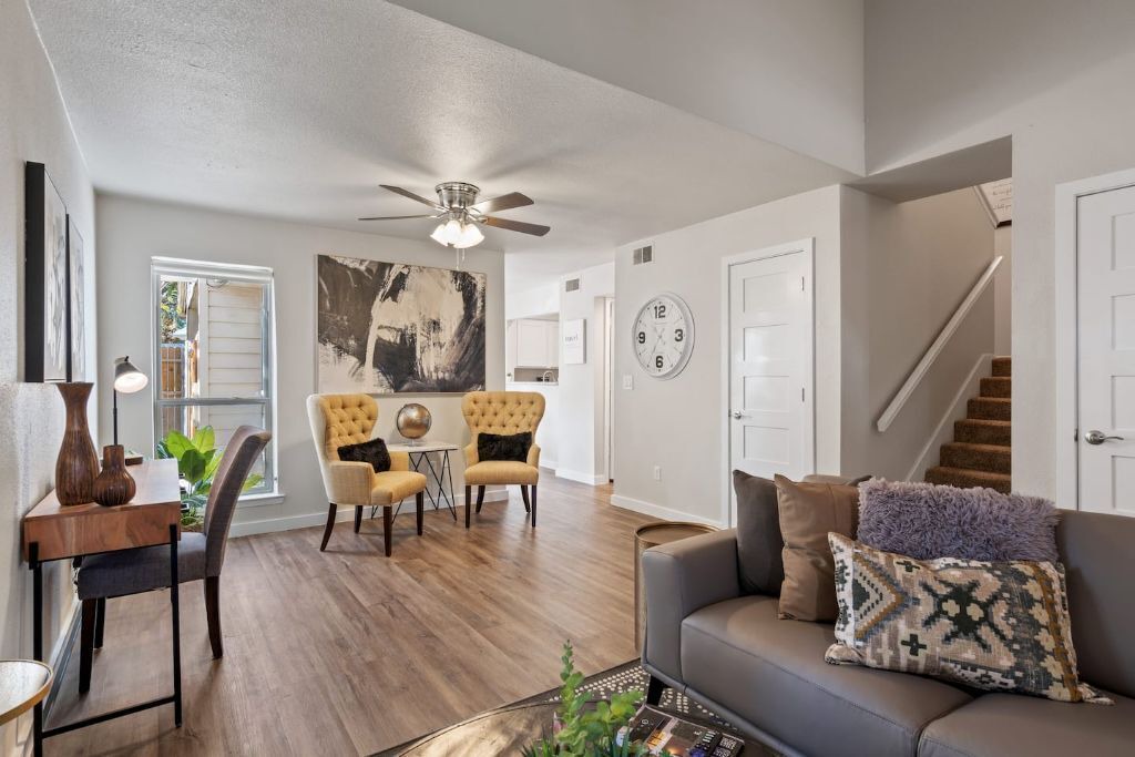 Photo of Livingroom in Bedford