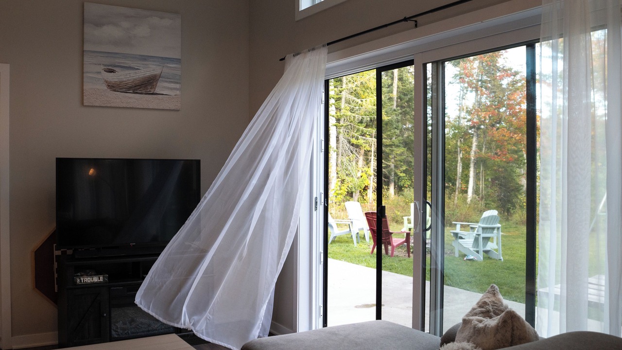 Photo of Livingroom in Chertsey