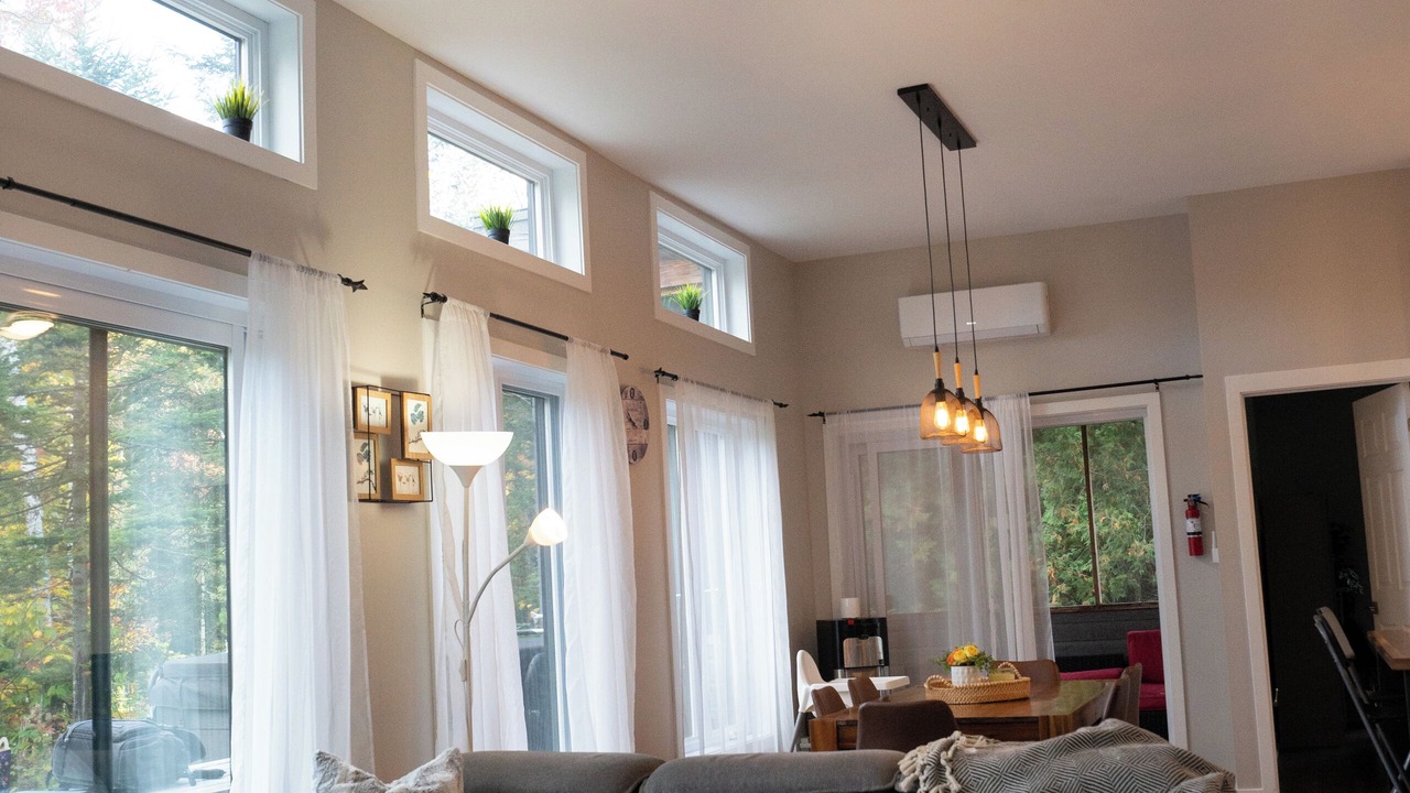 Photo of Livingroom in Chertsey
